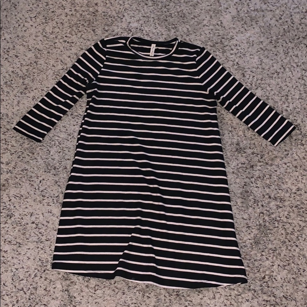 3/4 sleeve dress